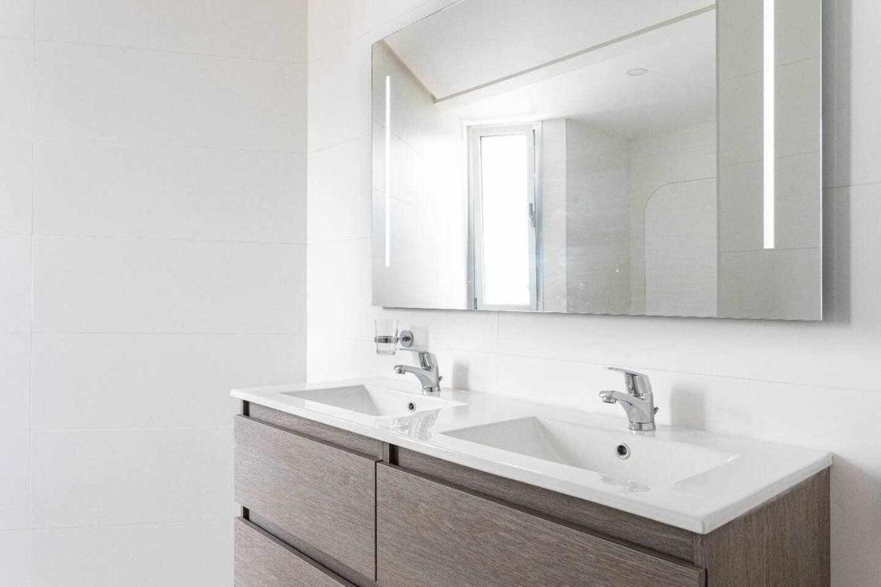 Ocean Garden Suite 1002 Penthouse With Seaviem Адехе Екстериор снимка